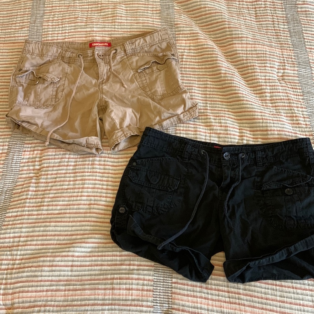 2 pairs of Unionbay shorts